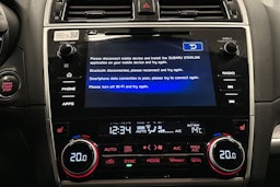 valkoinen Subaru Outback 2020 kuva 26.