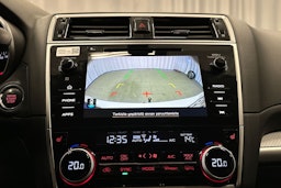 valkoinen Subaru Outback 2020 kuva 27.