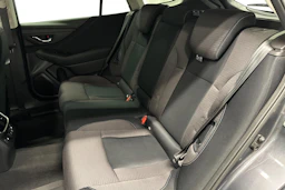 harmaa Subaru Outback 2021 kuva 8.