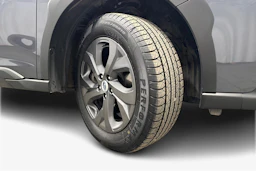 harmaa Subaru Outback 2021 kuva 9.