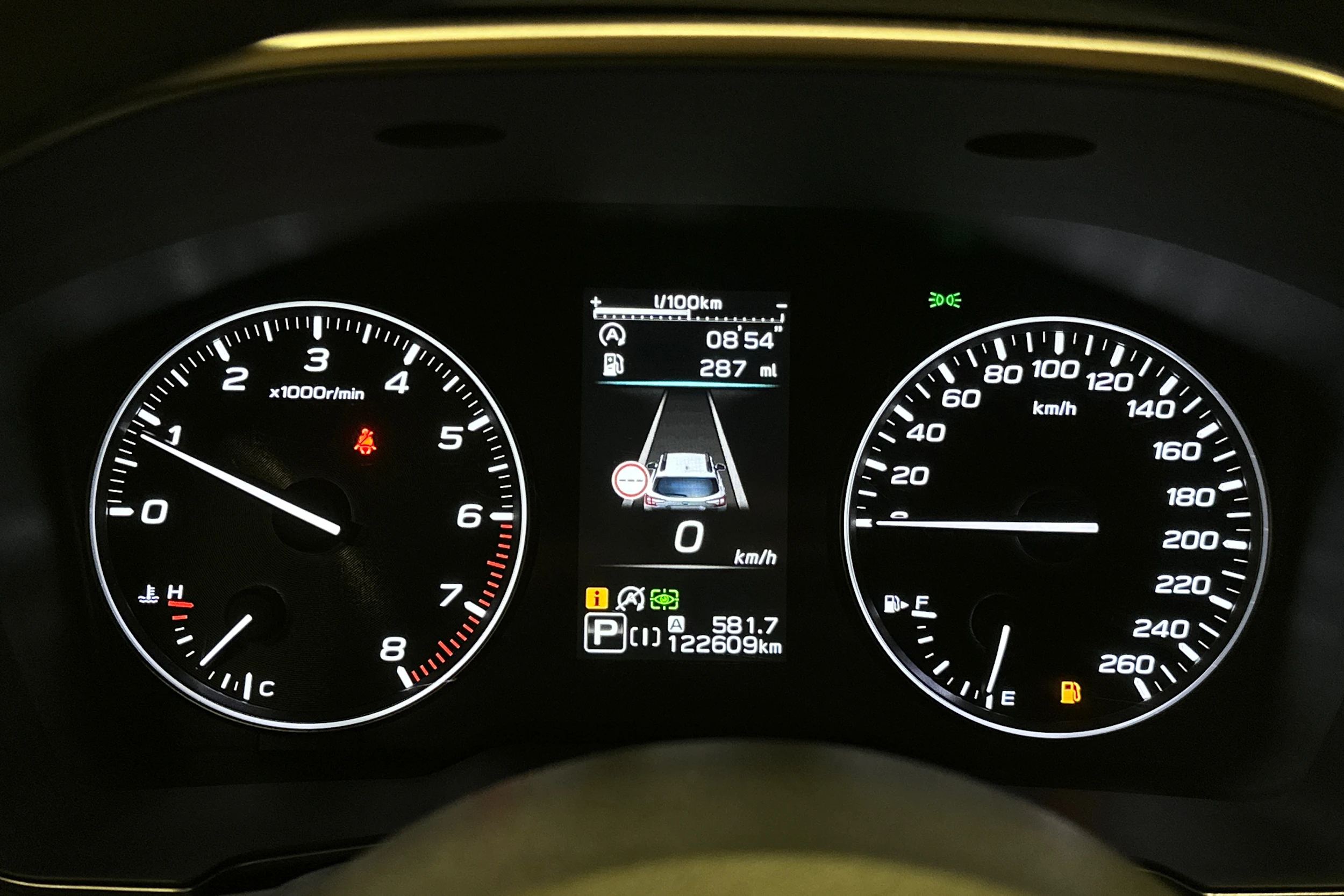 harmaa Subaru Outback 2021 kuva 13.