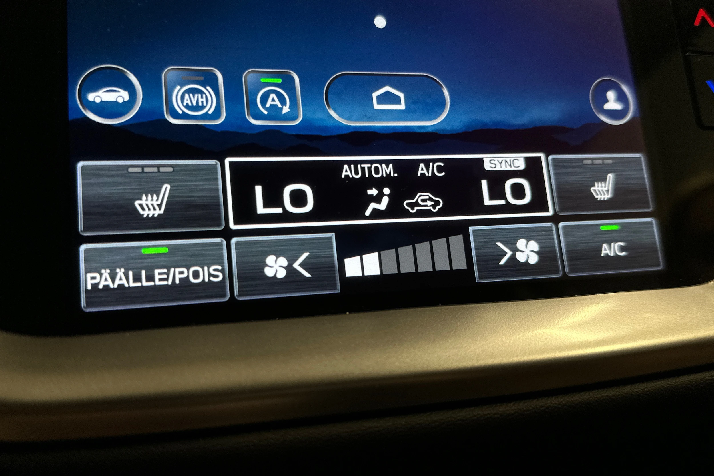 harmaa Subaru Outback 2021 kuva 29.