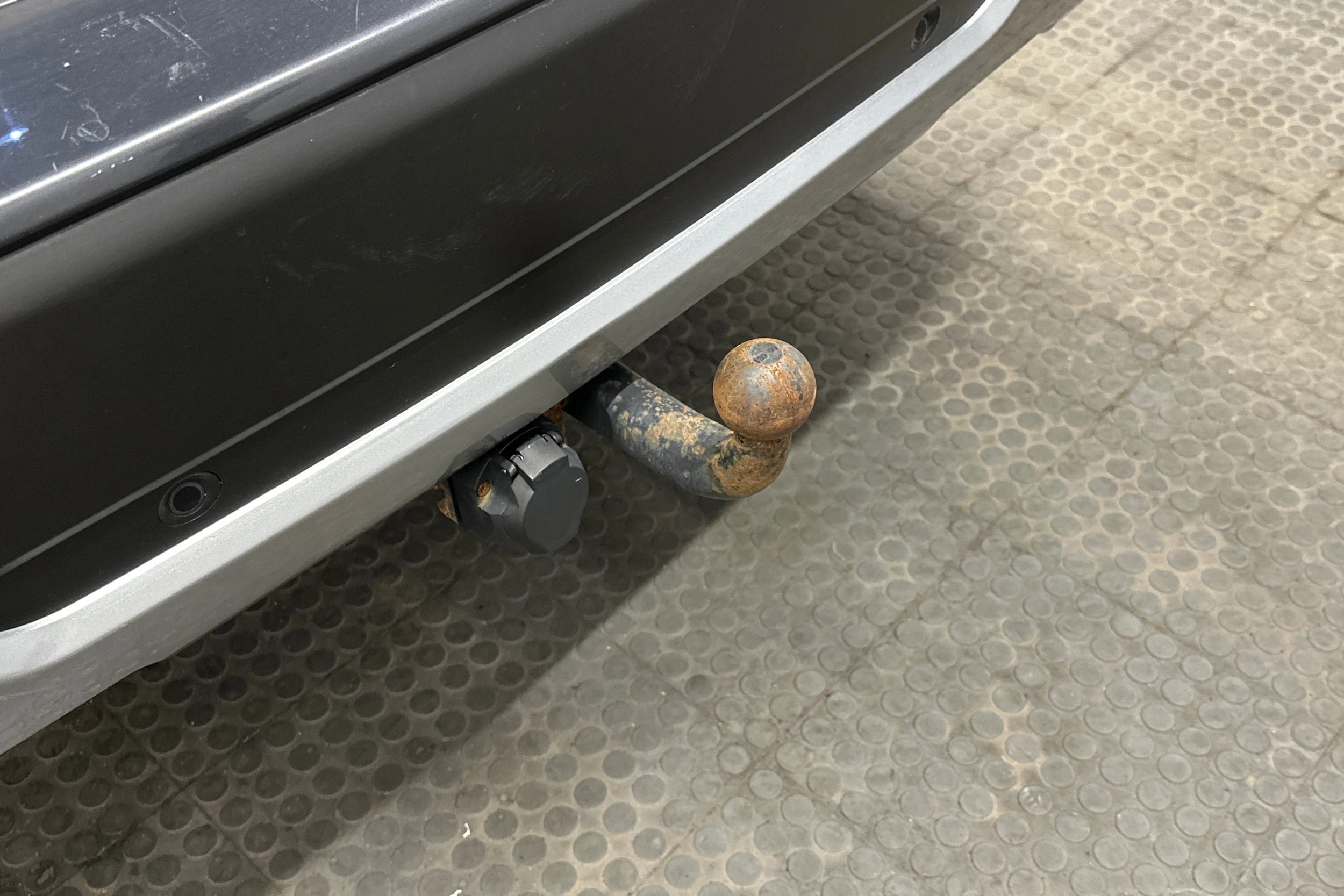 harmaa Subaru Outback 2021 kuva 33.