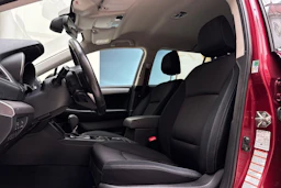 punainen Subaru Outback 2021 kuva 13.