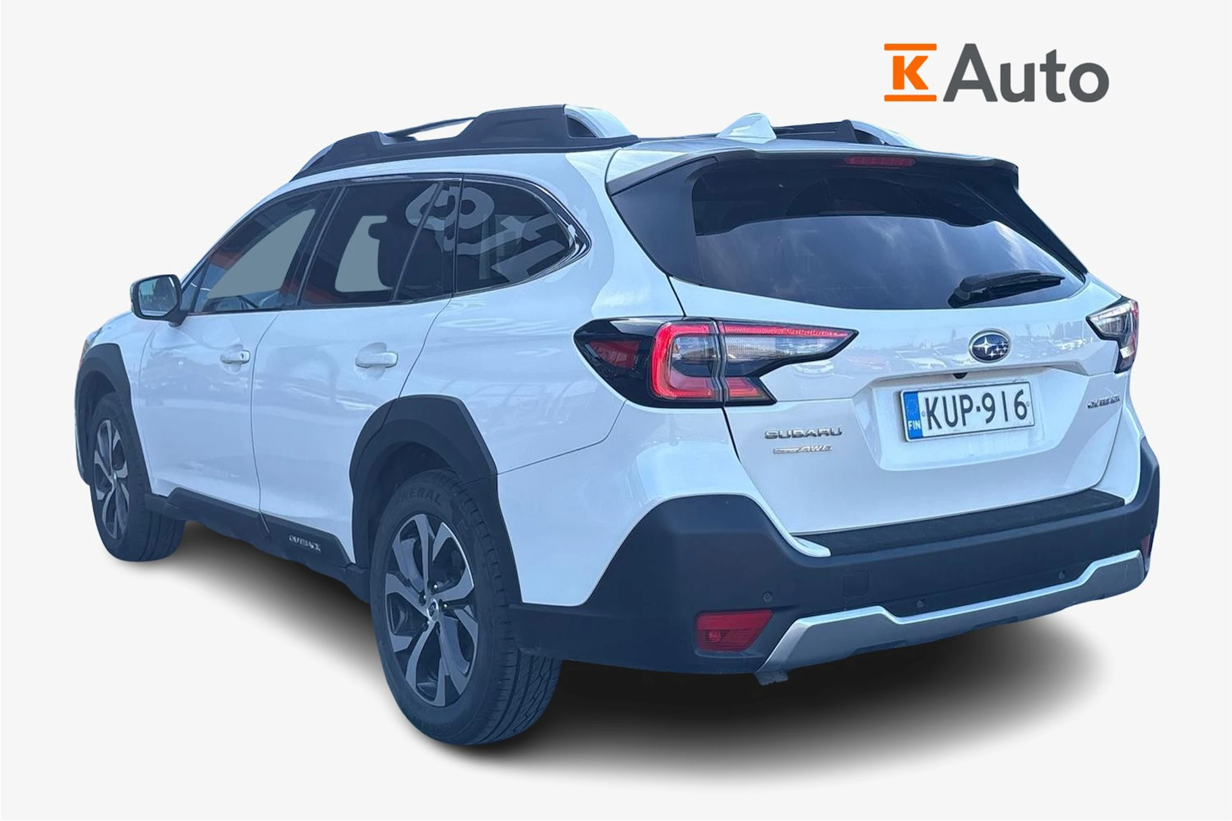 valkoinen Subaru Outback 2022 kuva 2.