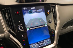 Vihreä Subaru Outback 2023 kuva 15.