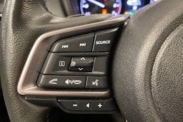 Vihreä Subaru Outback 2023 kuva 17.