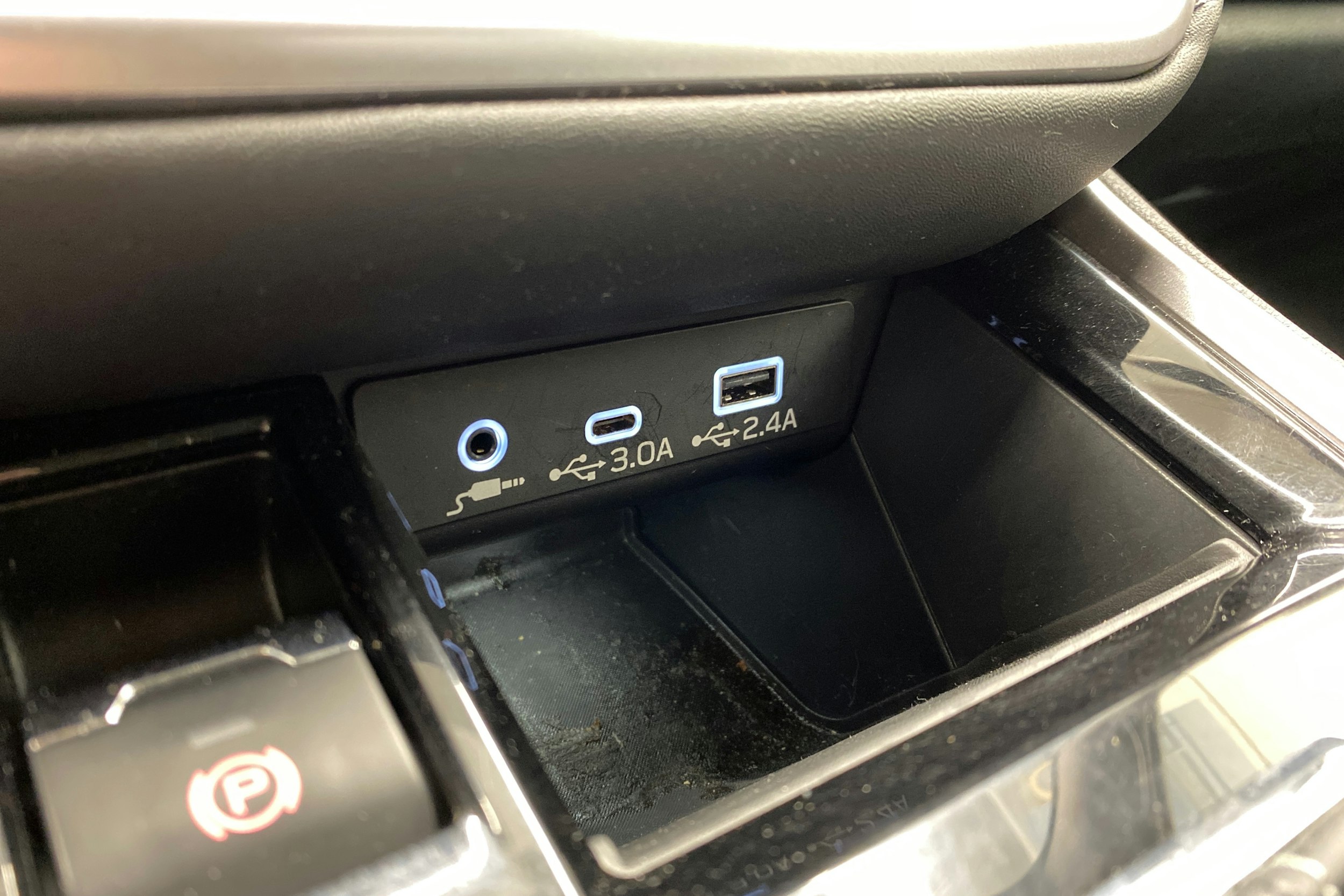 Vihreä Subaru Outback 2023 kuva 20.