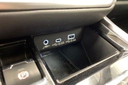 Vihreä Subaru Outback 2023 kuva 20.