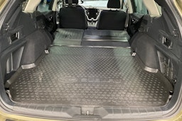 Vihreä Subaru Outback 2023 kuva 23.