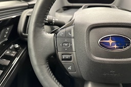 musta Subaru Solterra 2023 kuva 14.