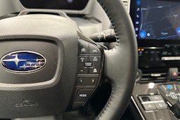 musta Subaru Solterra 2023 kuva 15.