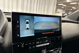 musta Subaru Solterra 2023 kuva 18.