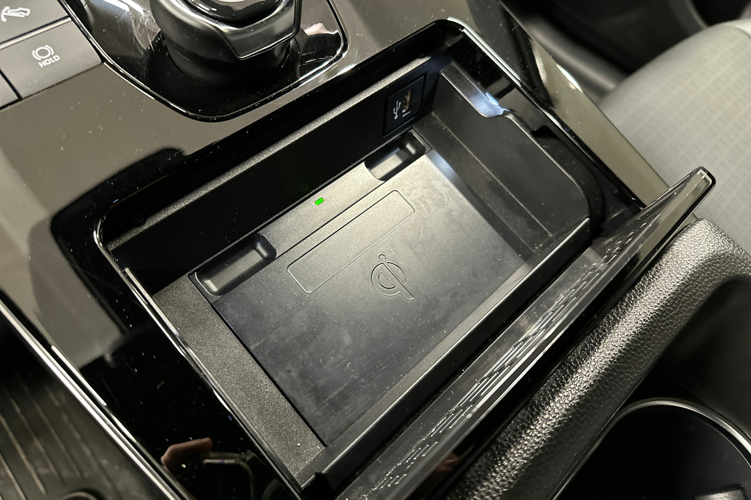 musta Subaru Solterra 2023 kuva 22.