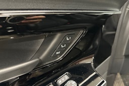 musta Subaru Solterra 2023 kuva 26.