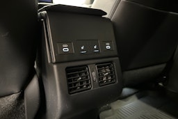 musta Subaru Solterra 2023 kuva 28.