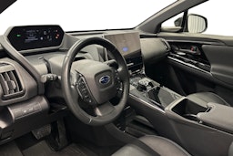 harmaa Subaru Solterra 2023 kuva 6.