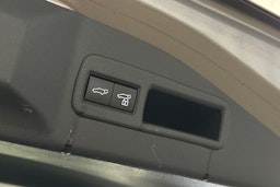 harmaa Subaru Solterra 2023 kuva 12.