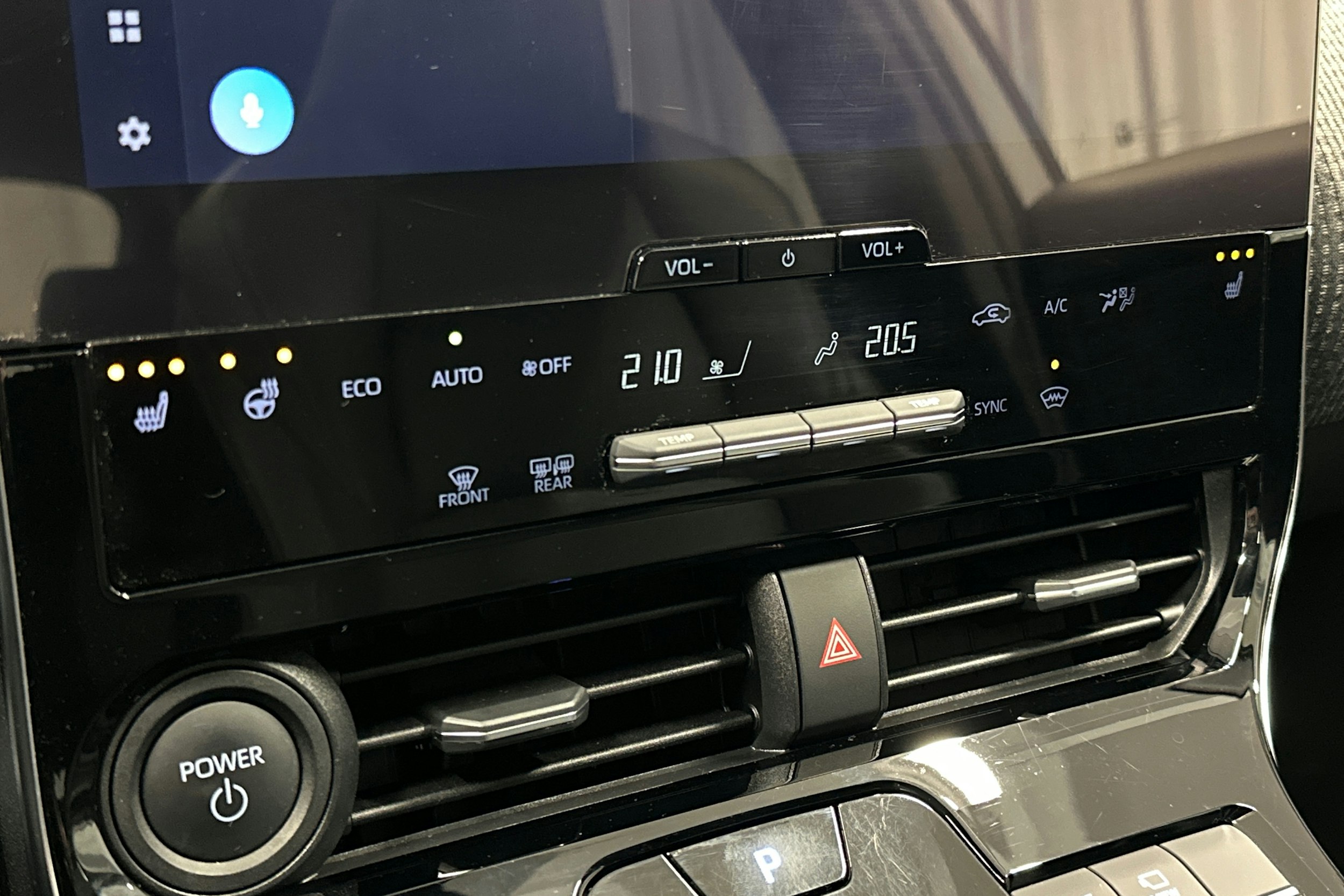 harmaa Subaru Solterra 2023 kuva 28.