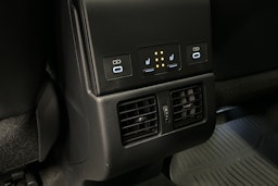 harmaa Subaru Solterra 2023 kuva 29.