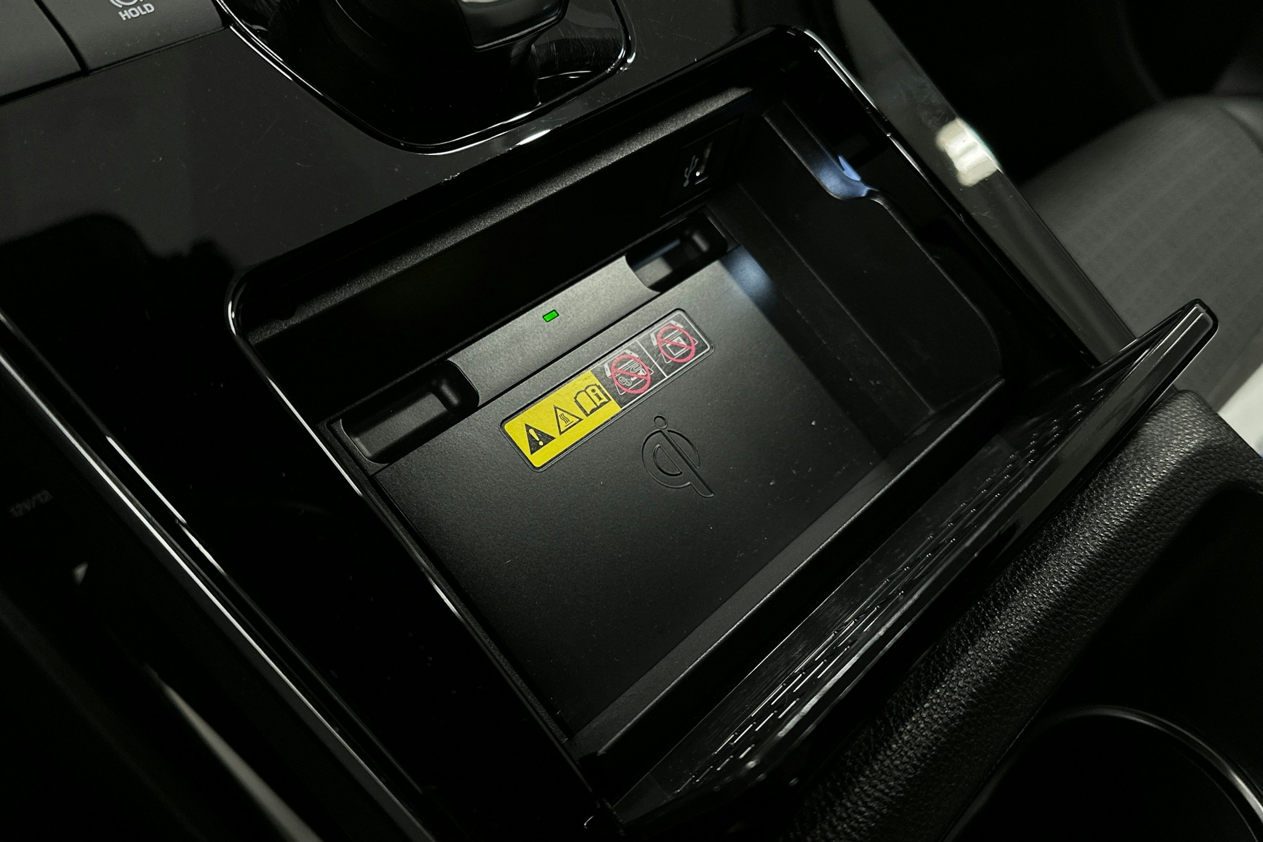 harmaa Subaru Solterra 2023 kuva 31.