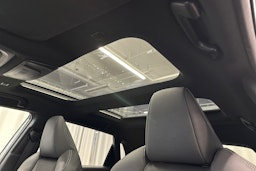 harmaa Subaru Solterra 2023 kuva 33.