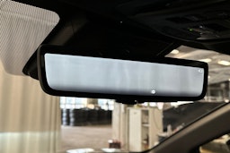 harmaa Subaru Solterra 2023 kuva 34.