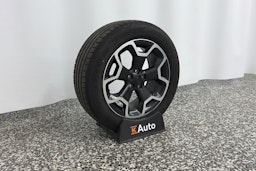 Valkoinen Subaru XV 2012 kuva 13.