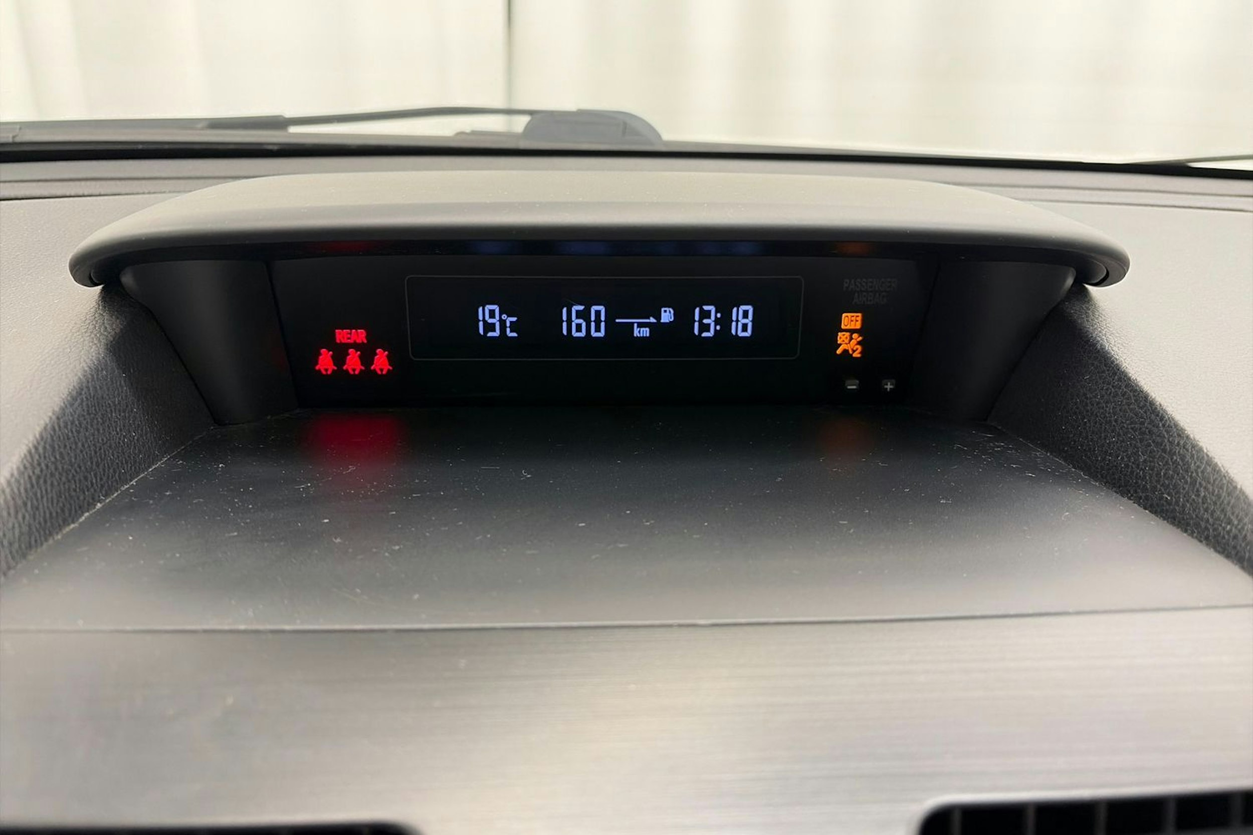 Valkoinen Subaru XV 2012 kuva 18.