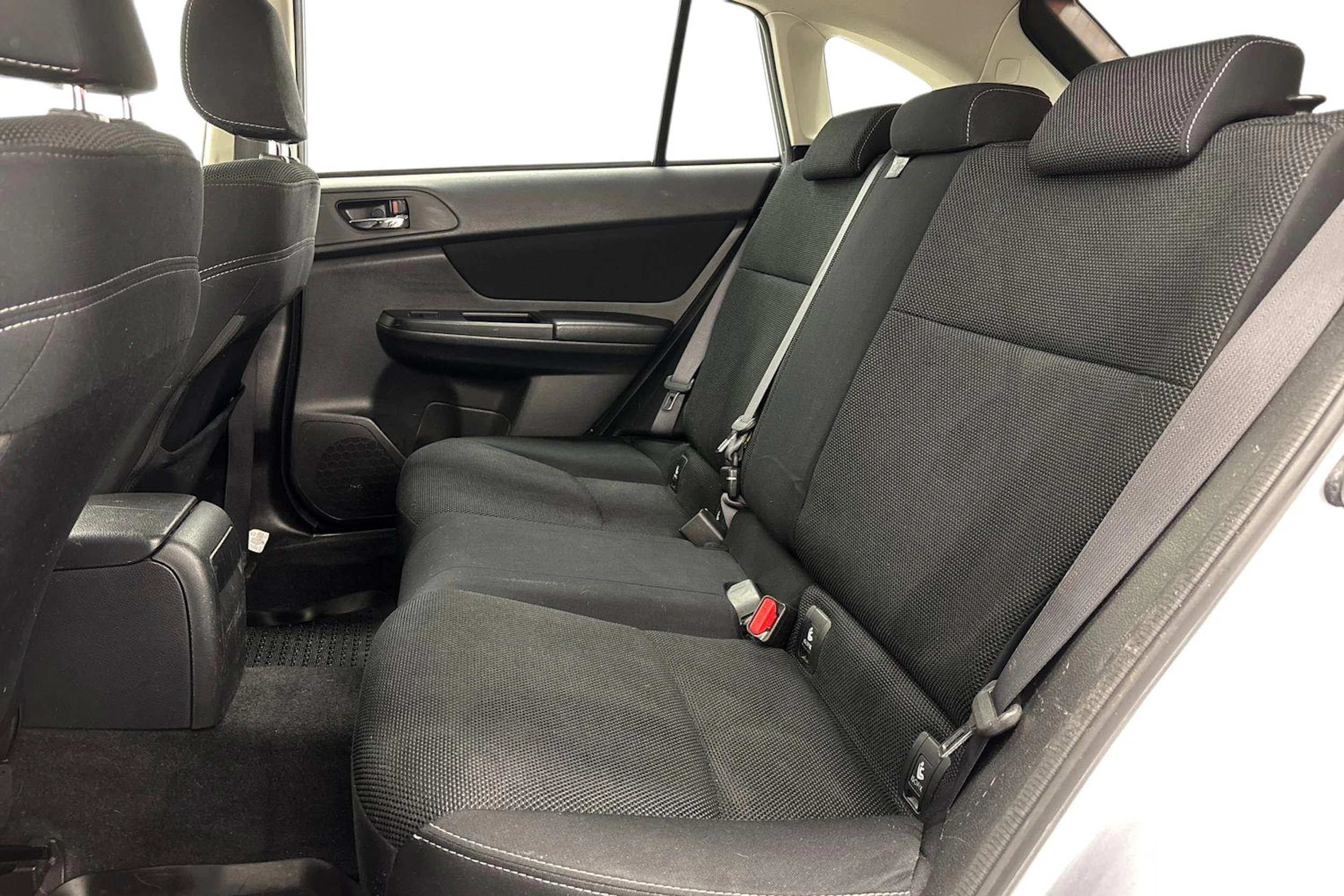 Hopea Subaru XV 2012 kuva 8.