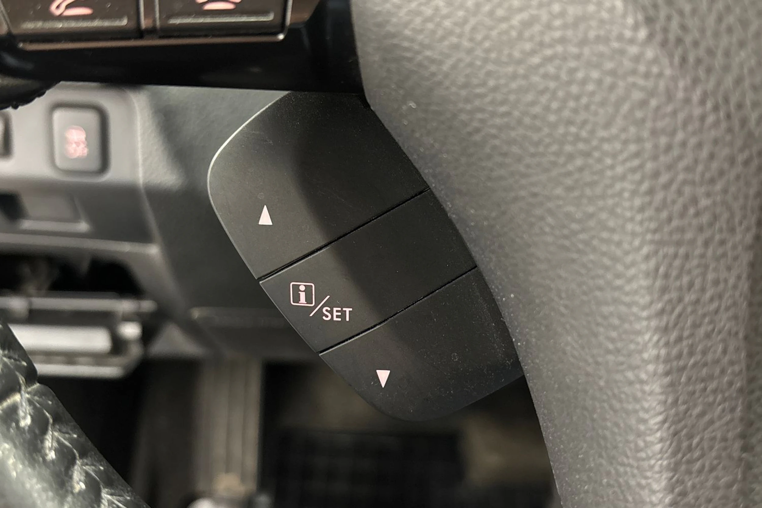 Hopea Subaru XV 2012 kuva 15.