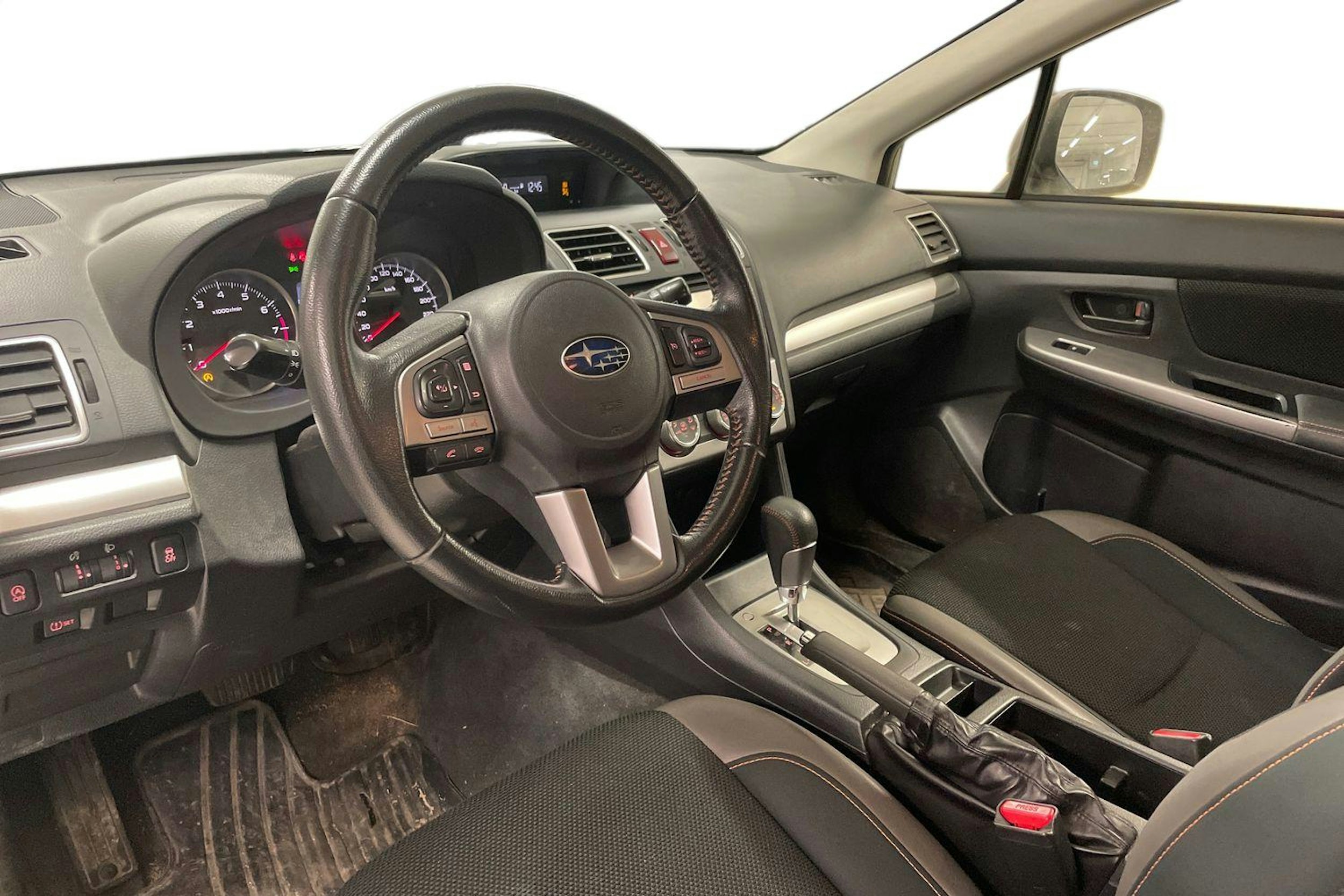 vihreä Subaru XV 2016 kuva 3.