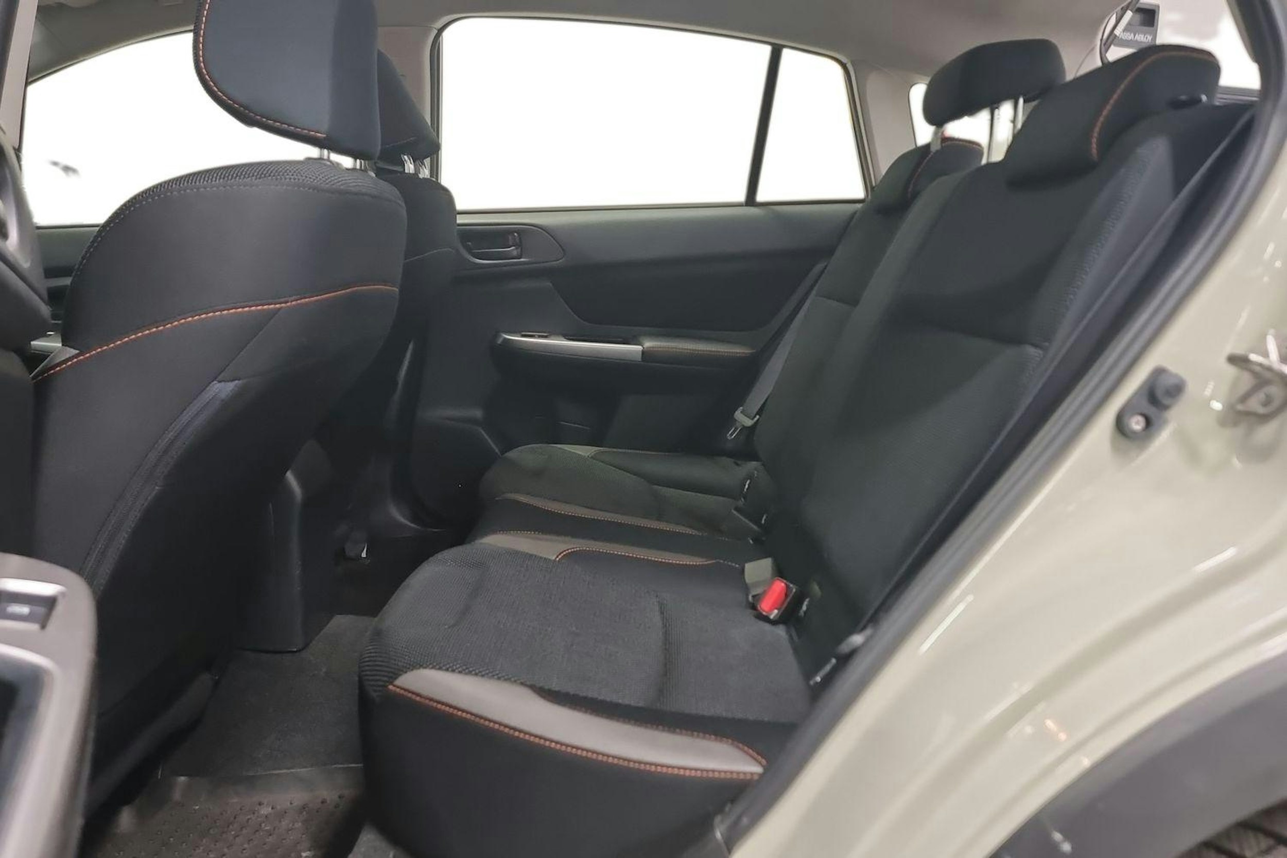 vihreä Subaru XV 2016 kuva 10.