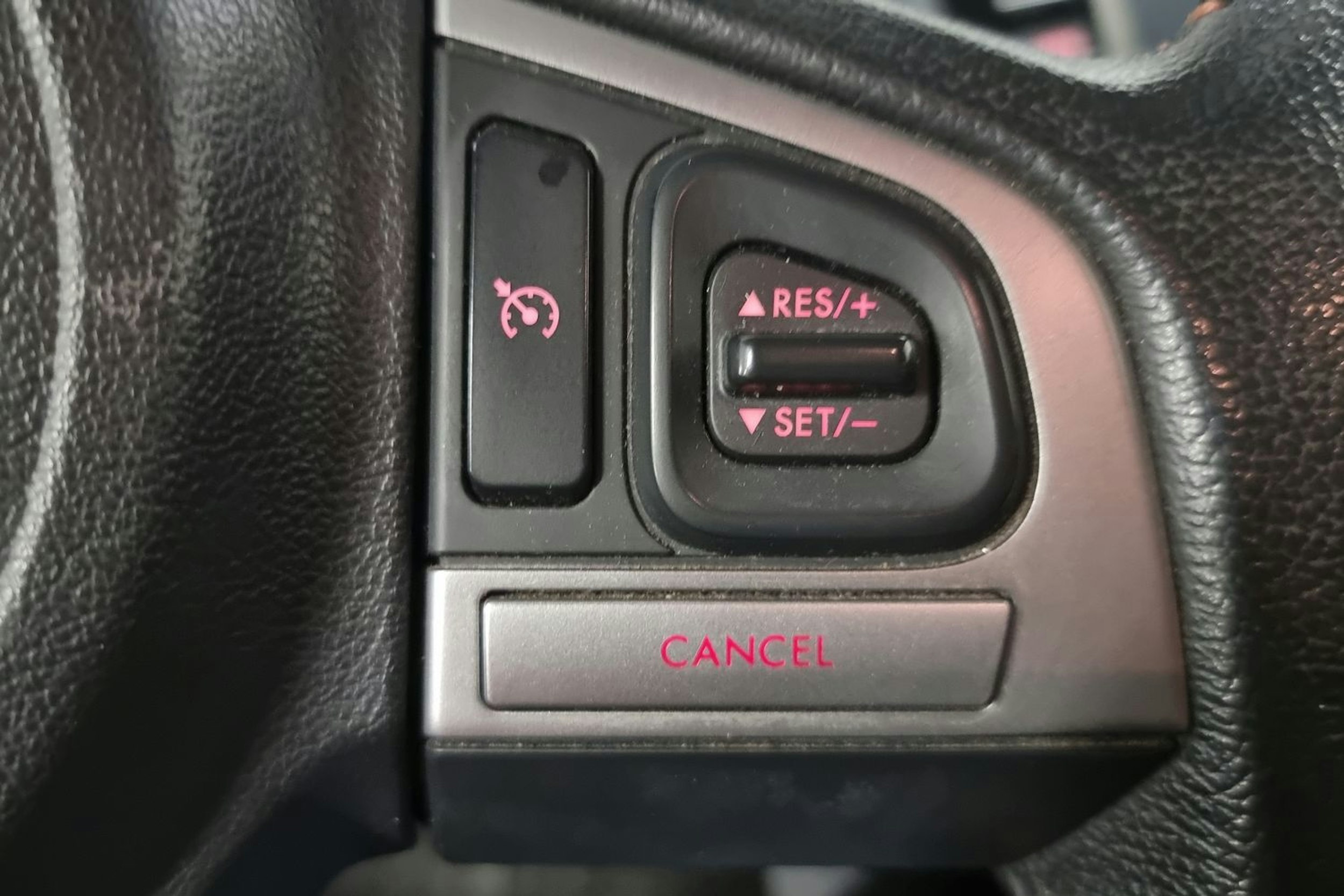 vihreä Subaru XV 2016 kuva 17.