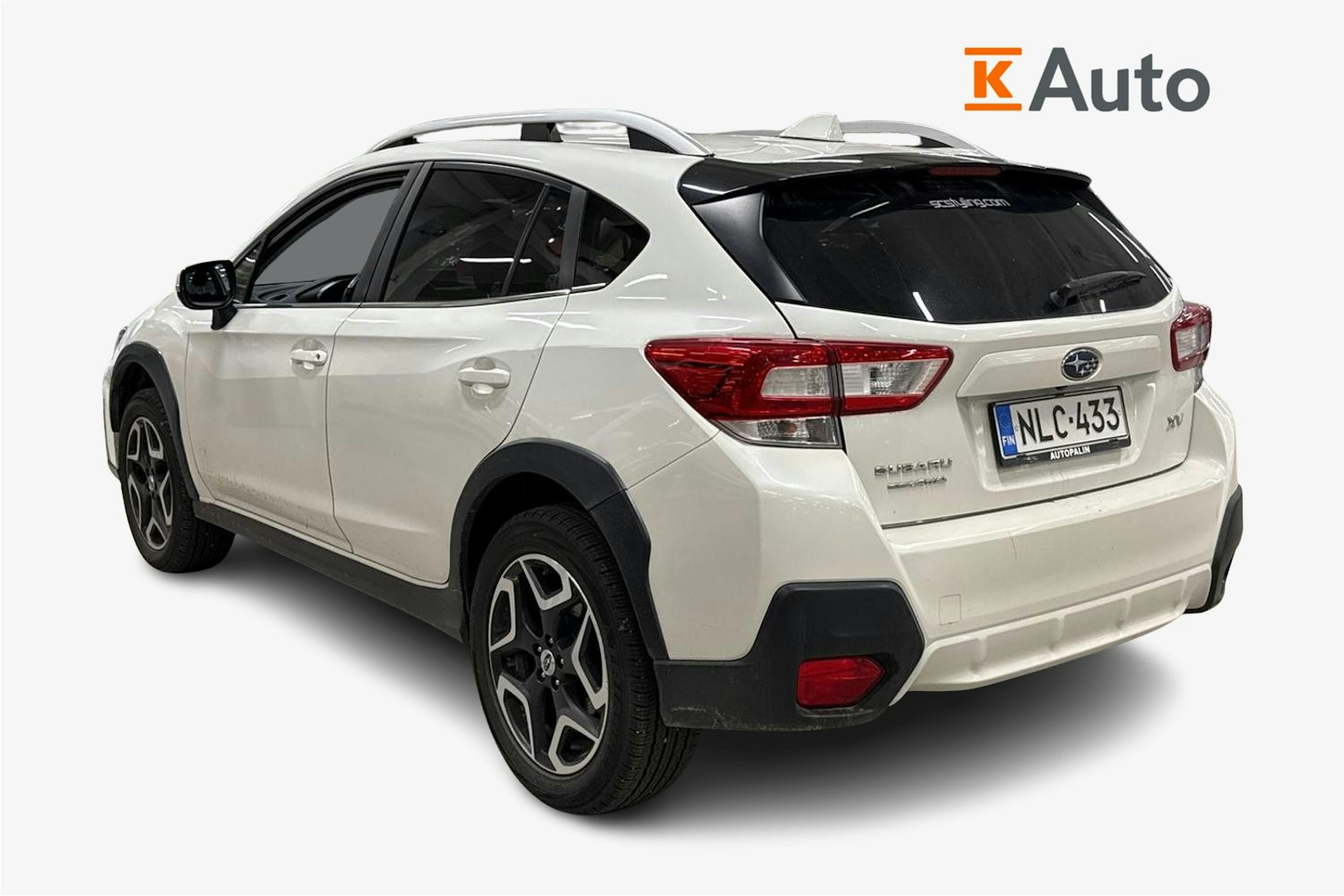 valkoinen Subaru XV 2018 kuva 2.