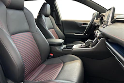 valkoinen Suzuki Across 2021 kuva 8.