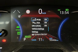 valkoinen Suzuki Across 2021 kuva 21.