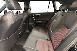 musta Suzuki Across 2021 kuva 10.