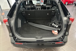 musta Suzuki Across 2021 kuva 24.