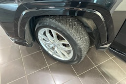 musta Suzuki Across 2021 kuva 26.