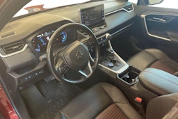 Punainen Suzuki Across 2021 kuva 7.