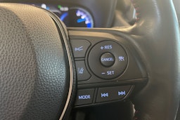 Punainen Suzuki Across 2021 kuva 16.