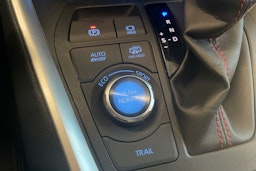 Punainen Suzuki Across 2021 kuva 22.