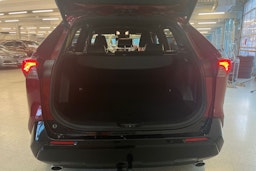 Punainen Suzuki Across 2021 kuva 24.