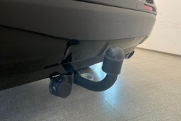 Punainen Suzuki Across 2021 kuva 25.