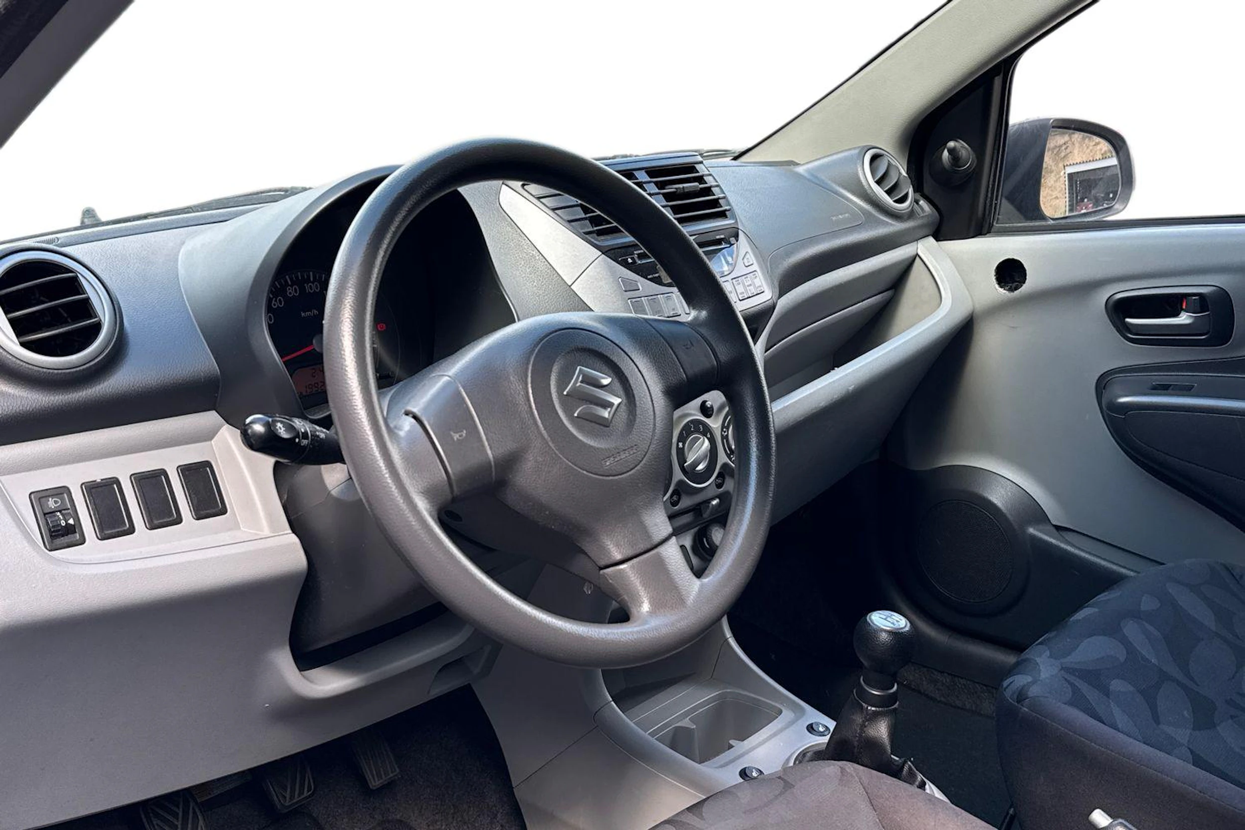 harmaa Suzuki Alto 2009 kuva 3.