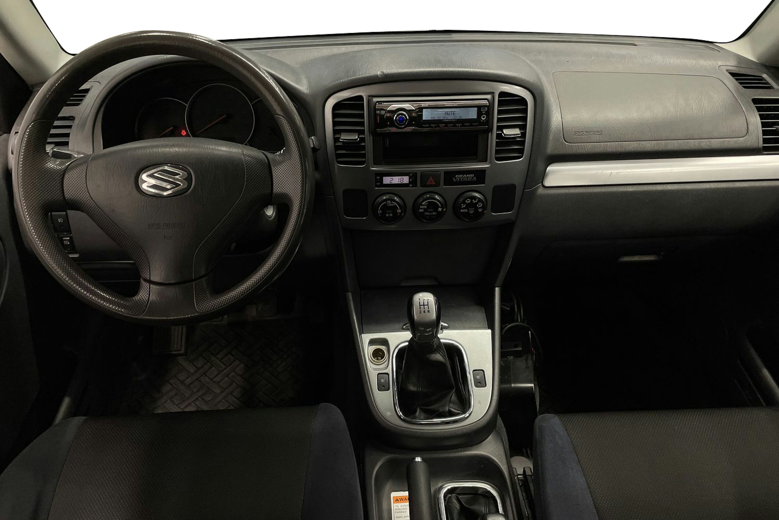 hopea Suzuki Grand Vitara 2004 kuva 7.