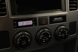 hopea Suzuki Grand Vitara 2004 kuva 15.