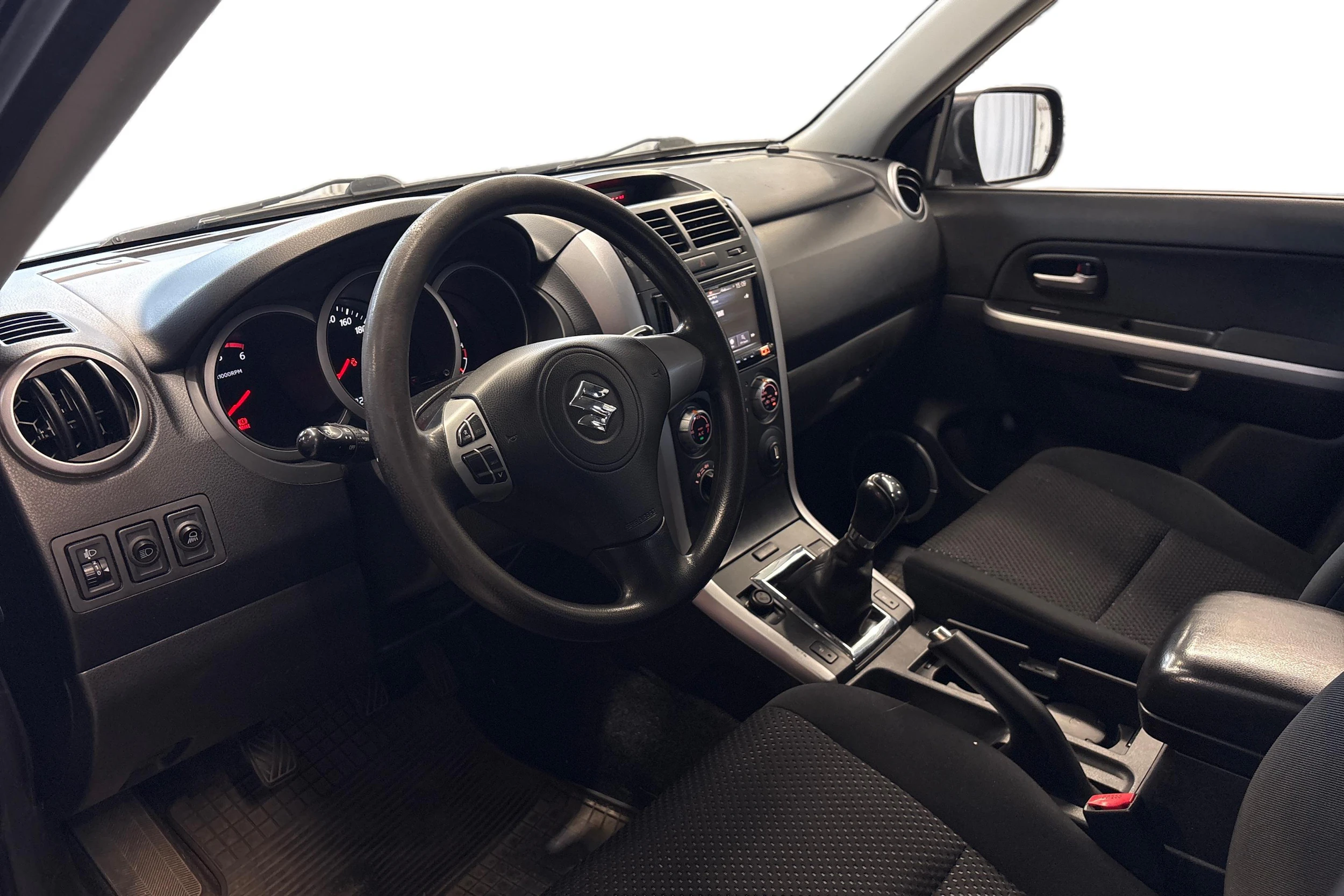 musta Suzuki Grand Vitara 2007 kuva 3.