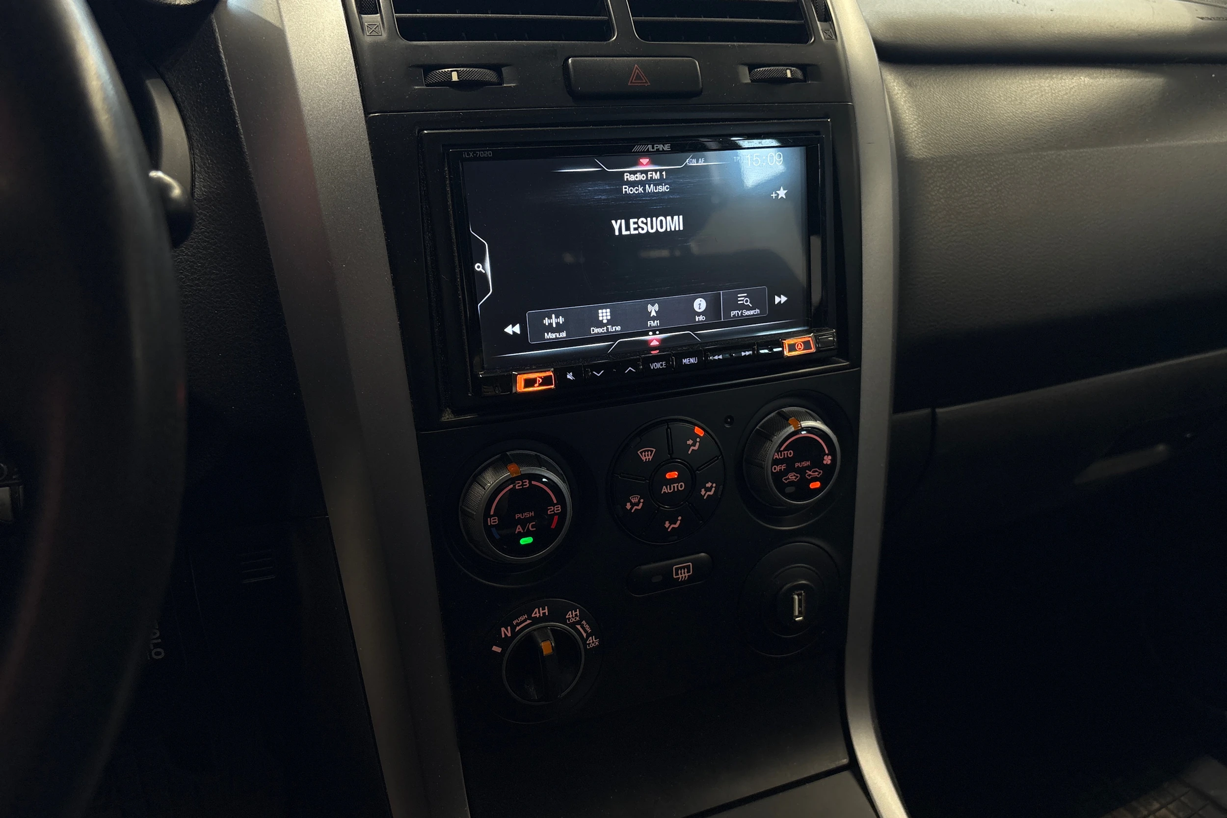 musta Suzuki Grand Vitara 2007 kuva 4.